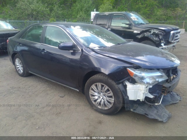 Toyota Camry (2014)