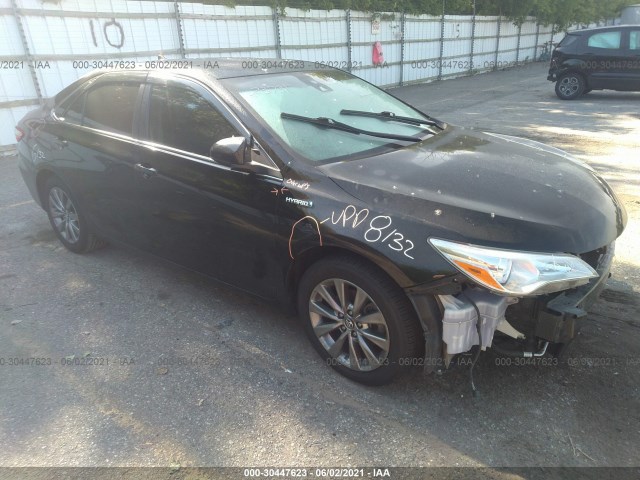 Toyota Camry (2017)