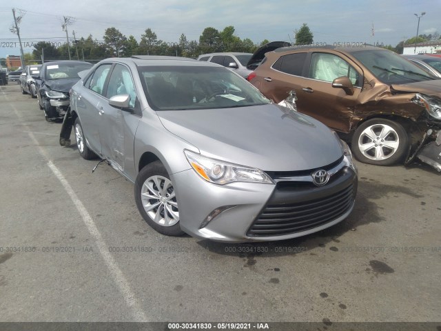Toyota Camry (2017)