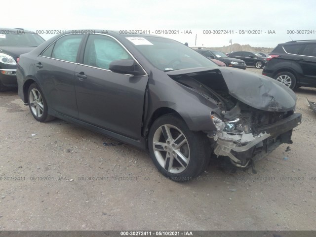 Toyota Camry (2014)