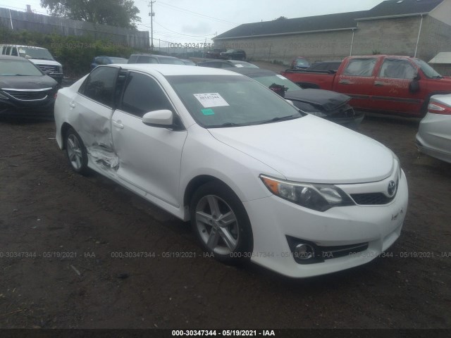 Toyota Camry (2013)