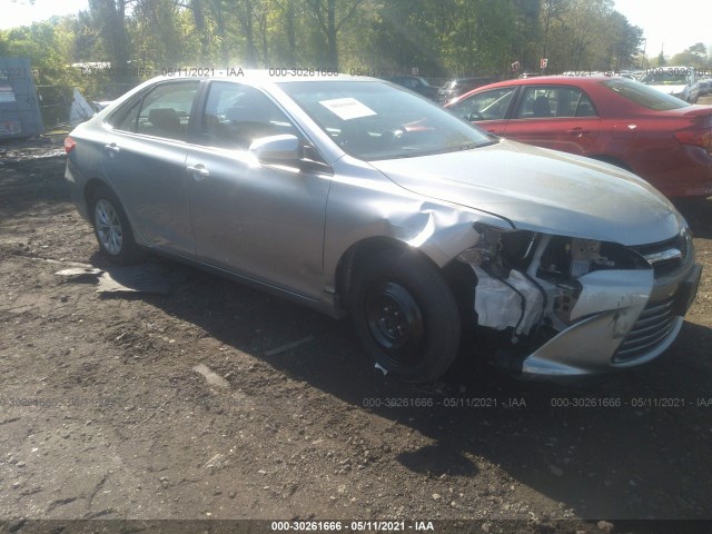 Toyota Camry (2017)
