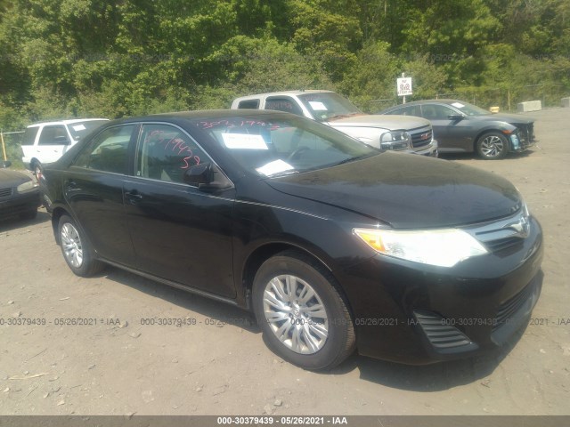 Toyota Camry (2012)