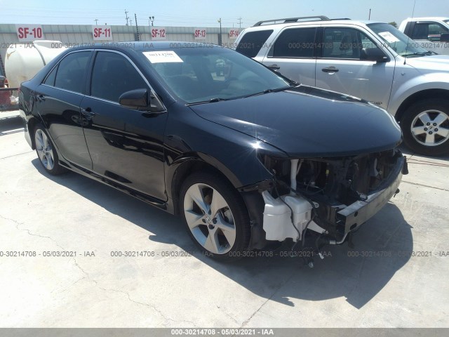 Toyota Camry (2014)