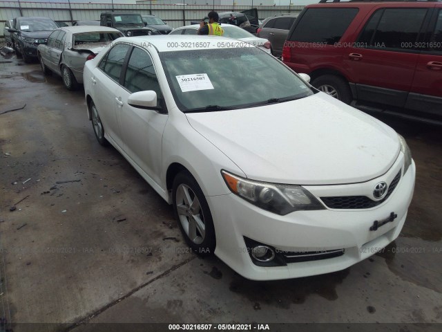 Toyota Camry (2014)