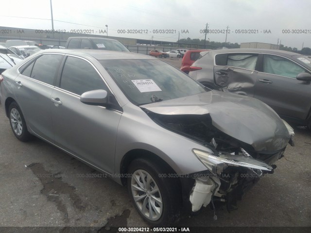 Toyota Camry (2015)