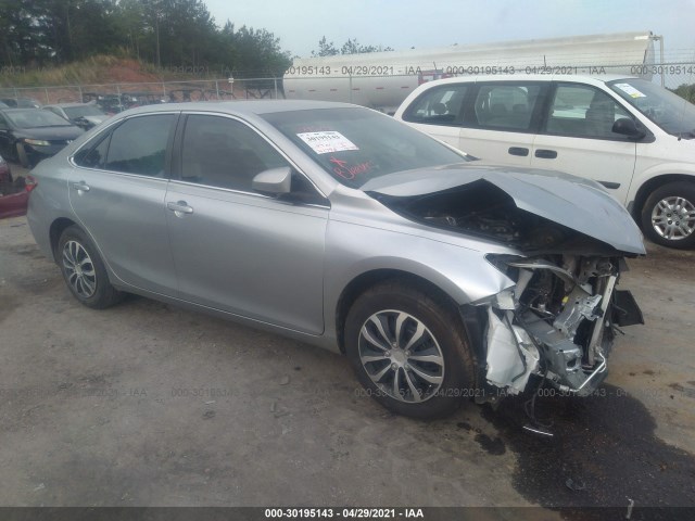 Toyota Camry (2016)