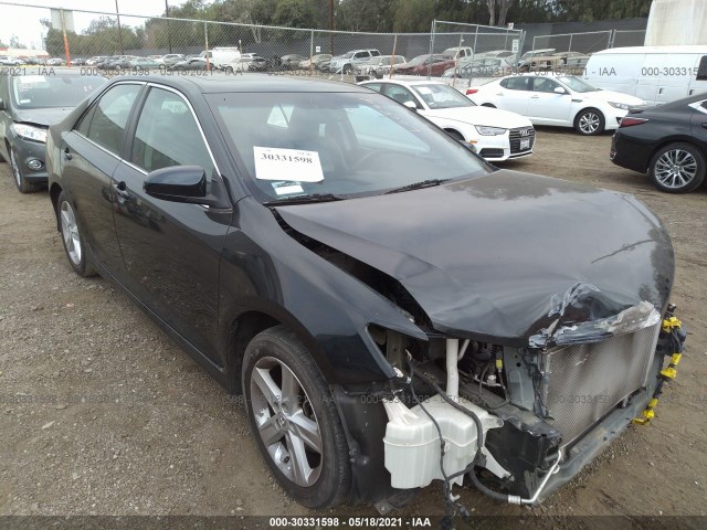 Toyota Camry (2012)