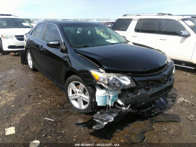 Toyota Camry (2013)