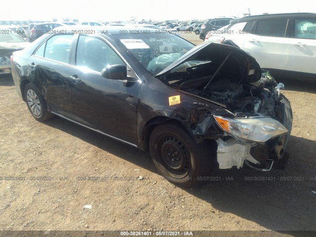 Toyota Camry (2014)