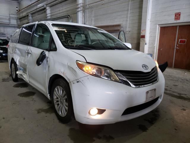 Toyota Sienna (2011)