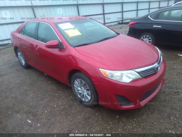Toyota Camry (2012)