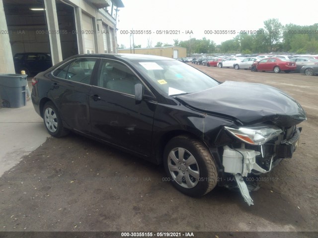 Toyota Camry (2015)