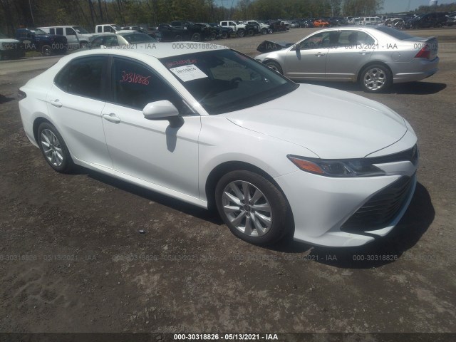 Toyota Camry (2020)