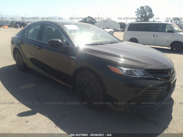 Toyota Camry (2020)