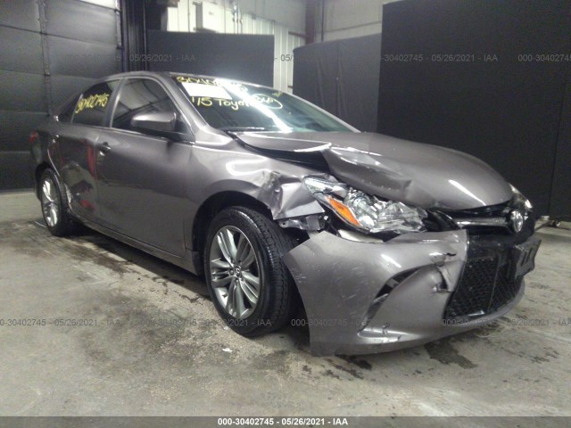 Toyota Camry (2015)