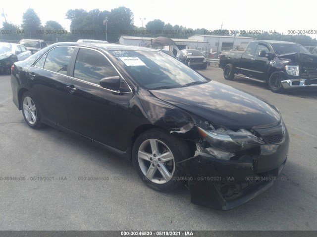 Toyota Camry (2012)