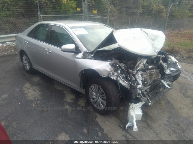 Toyota Camry (2014)