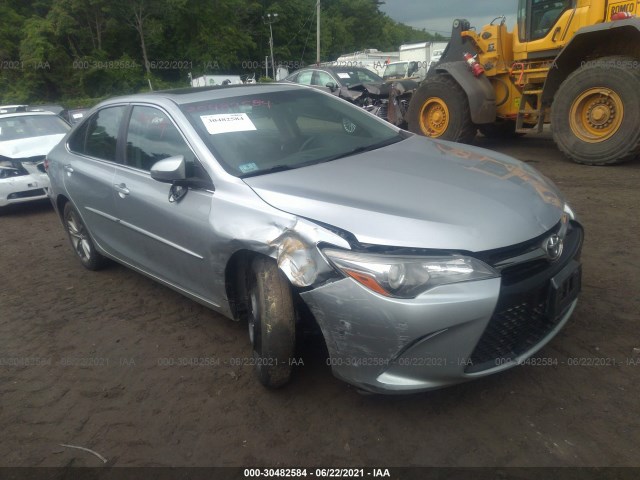 Toyota Camry (2016)