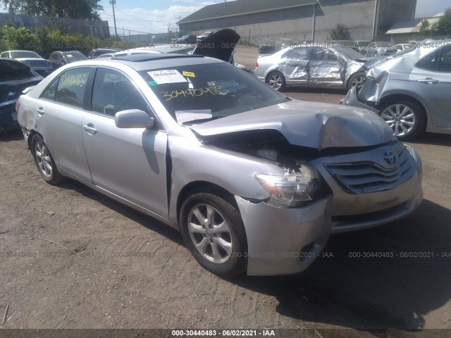 Toyota Camry (2011)