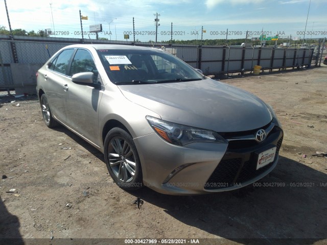 Toyota Camry (2016)