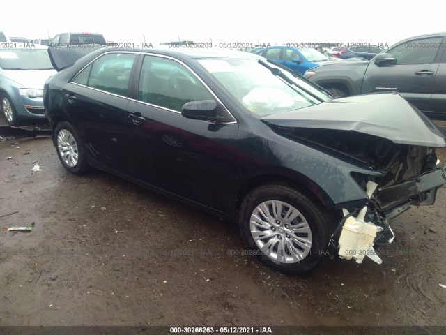 Toyota Camry (2014)