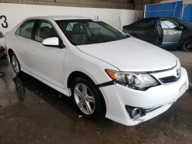 Toyota Camry base (2012)