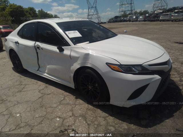 Toyota Camry (2020)