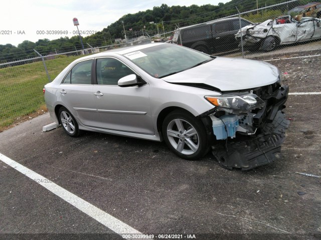 Toyota Camry (2012)