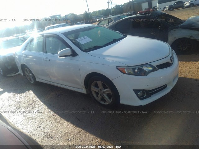 Toyota Camry (2012)