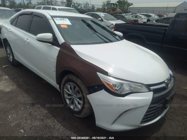 Toyota Camry (2015)