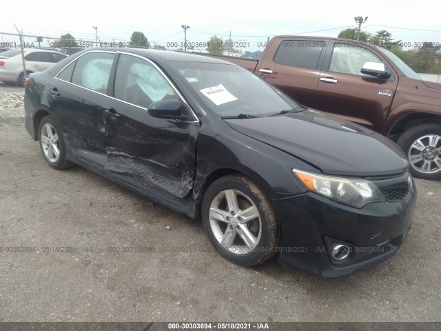 Toyota Camry (2012)