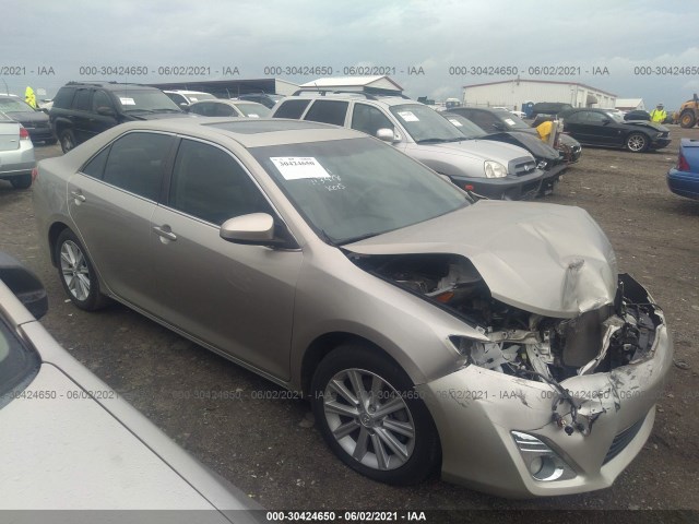 Toyota Camry (2014)