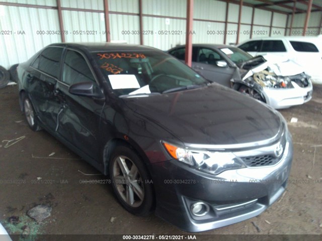 Toyota Camry (2014)