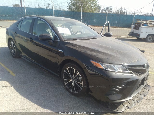 Toyota Camry (2020)
