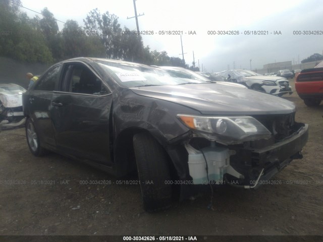 Toyota Camry (2014)