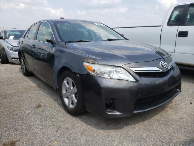 Toyota Camry hybr (2010)