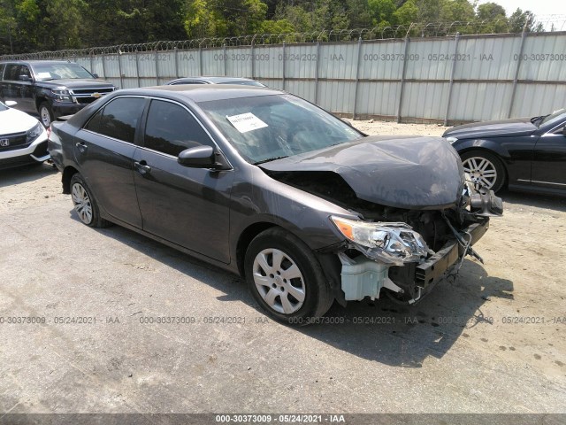 Toyota Camry (2012)
