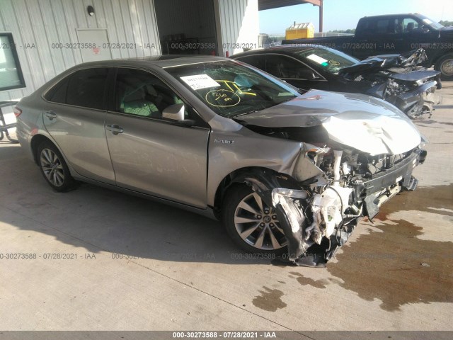 Toyota Camry (2017)