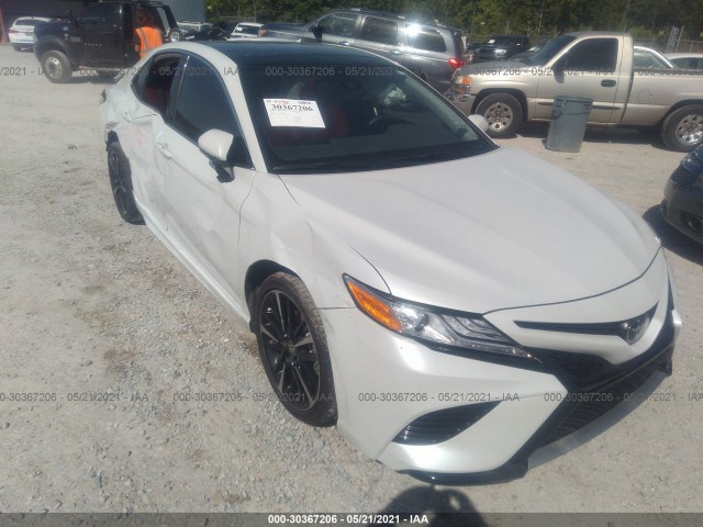 Toyota Camry (2020)