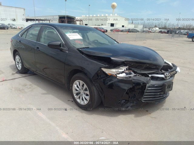 Toyota Camry (2015)