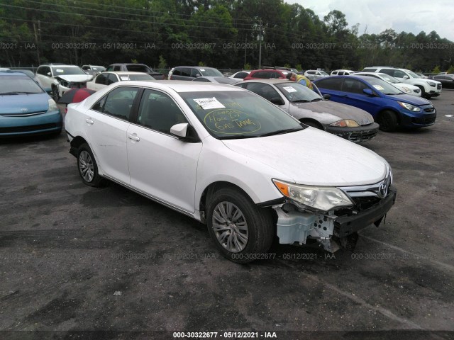 Toyota Camry (2014)