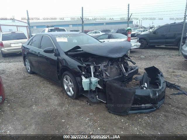 Toyota Camry (2014)
