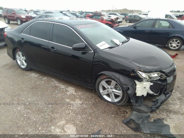 Toyota Camry (2012)