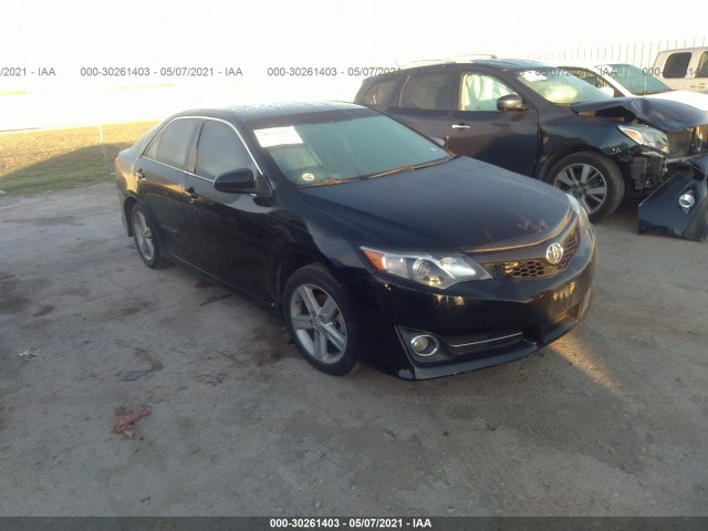Toyota Camry (2012)
