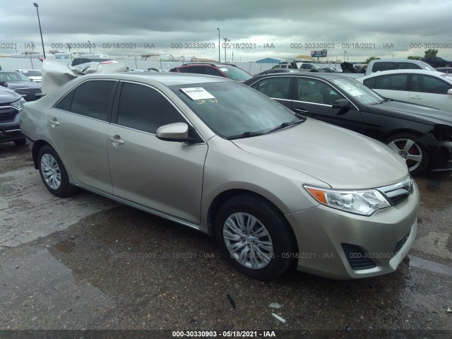 Toyota Camry (2013)
