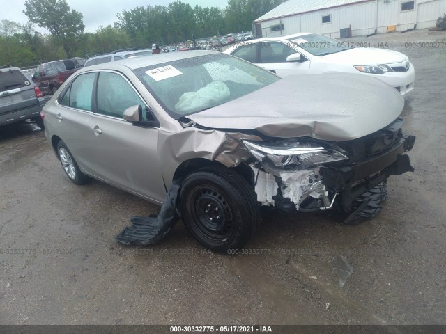 Toyota Camry (2017)