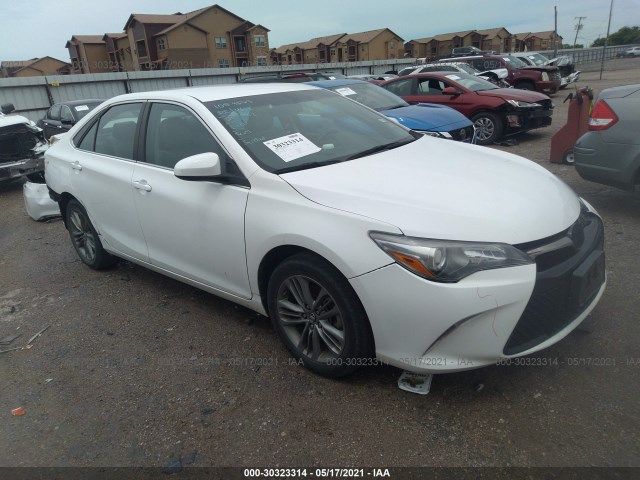 Toyota Camry (2016)