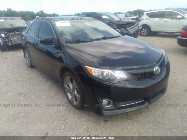 Toyota Camry (2012)