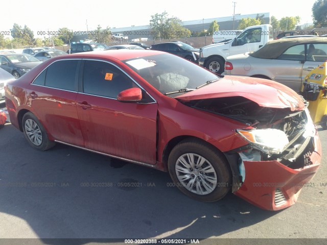 Toyota Camry (2014)